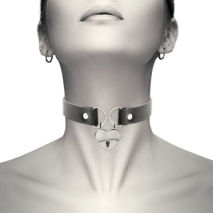 Coquette Chic Desire Vegan Leather Necklace With Heart Accessory With Key