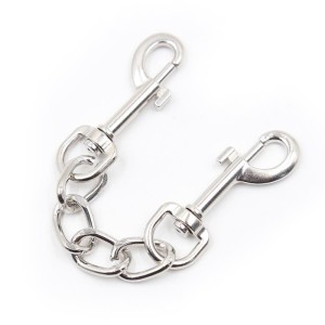 Hooks With Chain 5.5 Cm