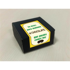 Box With 8 Breast-shaped Pure Chocolates