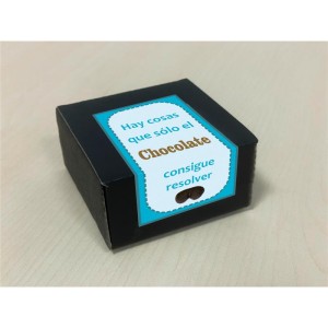 Box With 8 Breast-shaped Pure Chocolates