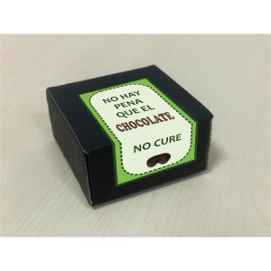Box With 8 Breast-shaped Pure Chocolates
